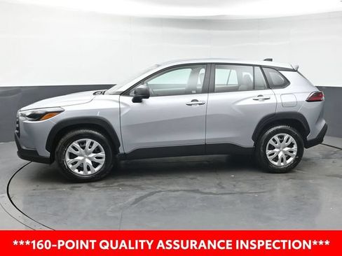 Used 2026 Toyota Corolla Cross L AWD/4WD image 2