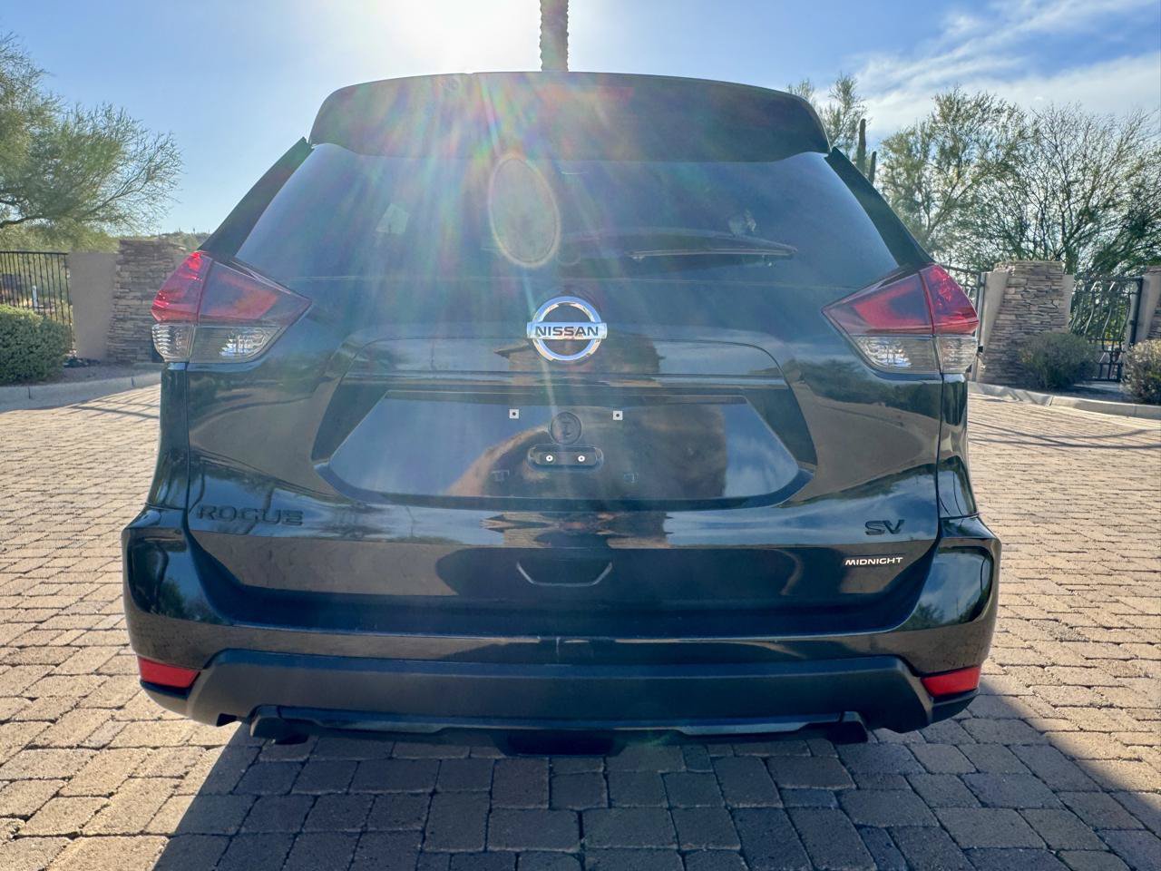 Used 2018 Nissan Rogue SV FWD image 7