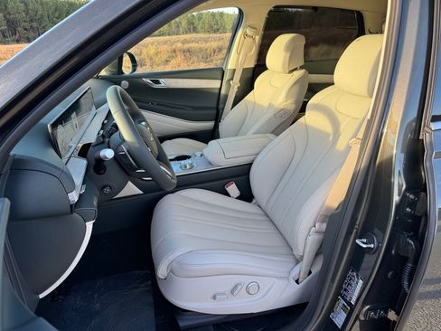 New 2026 Genesis GV80 2.5T Select image 18