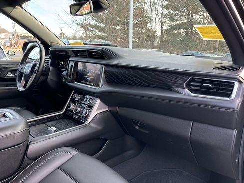 Certified 2023 GMC Yukon XL Denali image 24