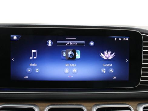 Used 2025 Mercedes-Benz GLS 450 4MATIC image 34