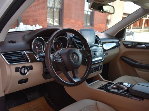 Used 2018 Mercedes-Benz GLE 350 GLE 350 4MATIC SUV image 11