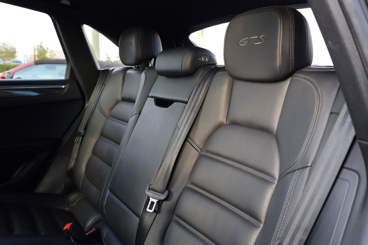 Used 2018 Porsche Macan GTS AWD/4WD image 13