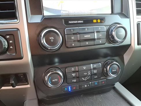 Used 2021 Ford F350 Lariat w/ Lariat Value Package image 8