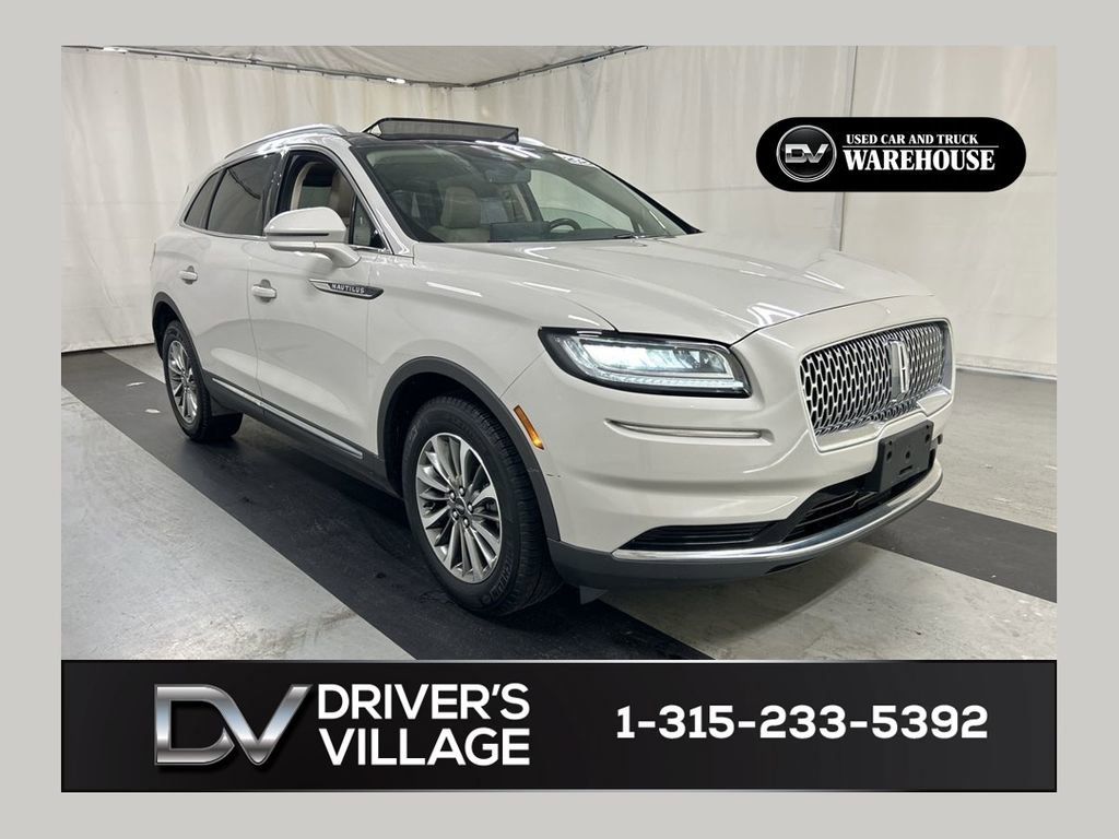 Used 2022 Lincoln Nautilus Reserve AWD/4WD image 1