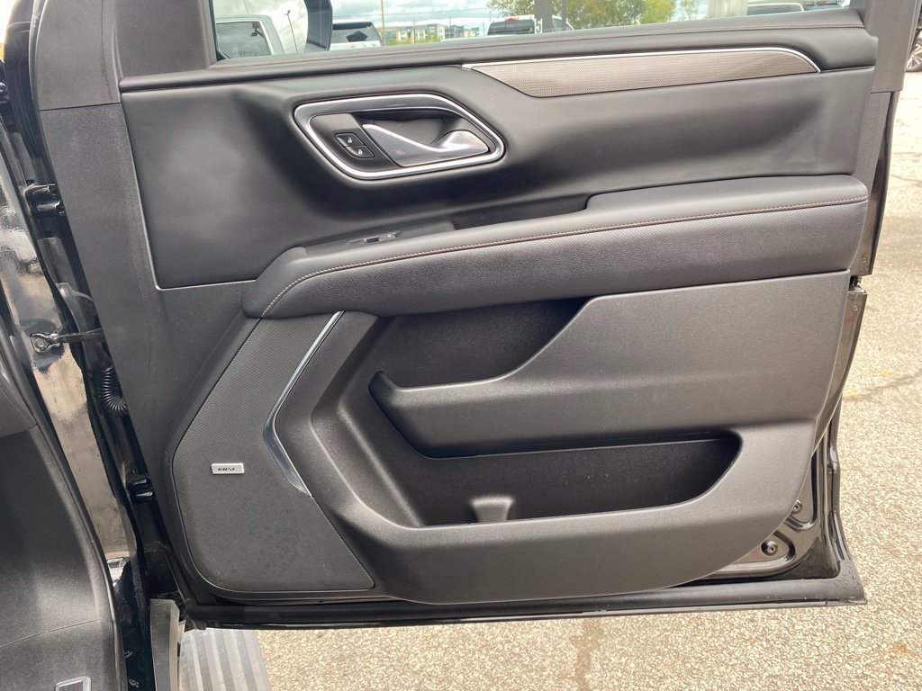 Used 2023 GMC Yukon AT4 w/ AT4 Premium Package AWD/4WD image 21