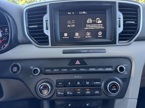 Used 2017 Kia Sportage EX image 30