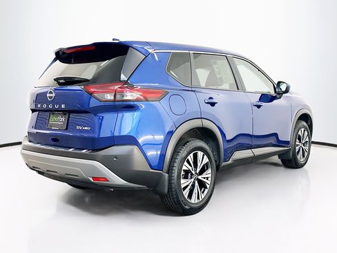 Used 2023 Nissan Rogue SV image 9