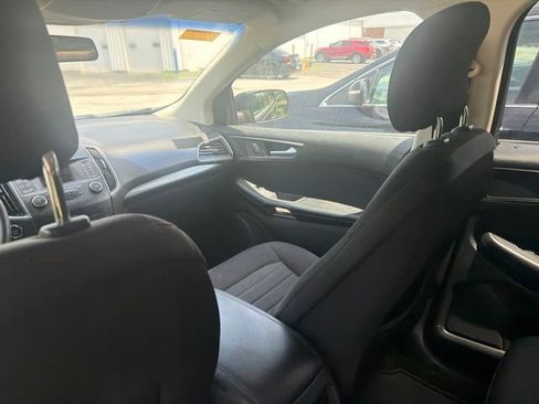 Used 2016 Ford Edge SE AWD/4WD image 13