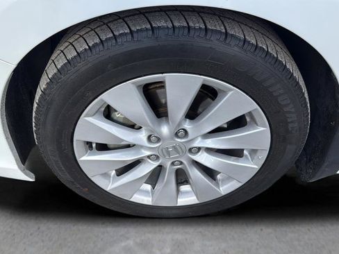 Used 2015 Honda Accord EX-L image 9