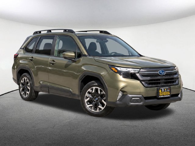 Used 2026 Subaru Forester Premium AWD/4WD image 2