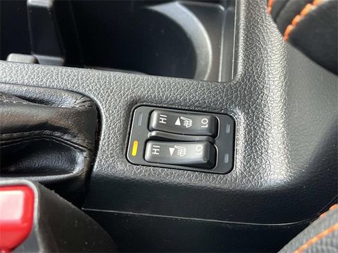 Used 2016 Subaru Crosstrek 2.0i Limited image 17