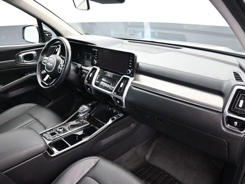 Used 2022 Kia Sorento SX image 55