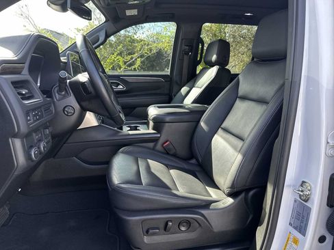 Used 2023 Chevrolet Tahoe LT w/ LT Signature Package RWD image 15