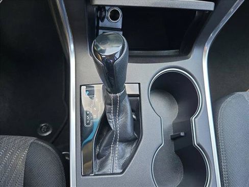 Used 2017 Toyota Camry LE FWD image 12
