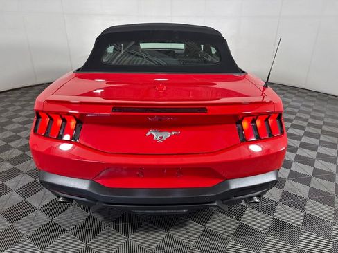 Used 2025 Ford Mustang Premium RWD image 10
