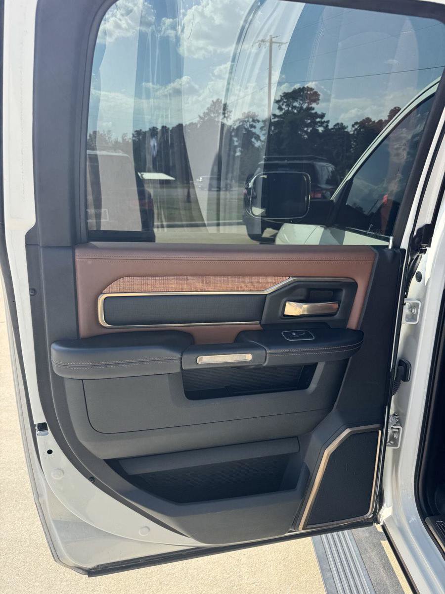 Used 2022 RAM 2500 Limited AWD/4WD image 12