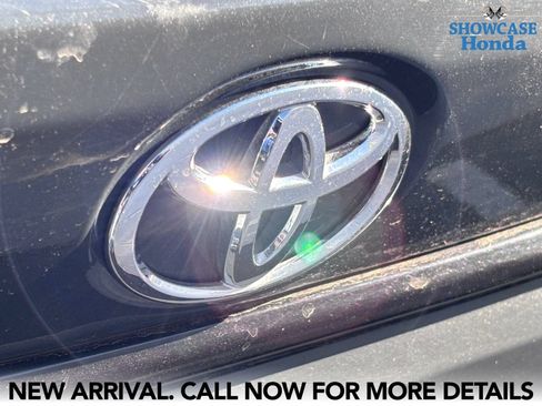 Used 2025 Toyota Corolla LE FWD image 11