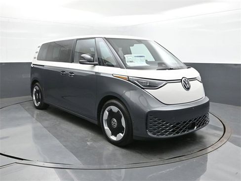 New 2025 Volkswagen ID. Buzz Pro S Plus image 22