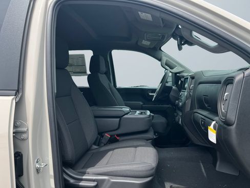 New 2026 Chevrolet Silverado 2500 Custom w/ Custom Value Package AWD/4WD image 15
