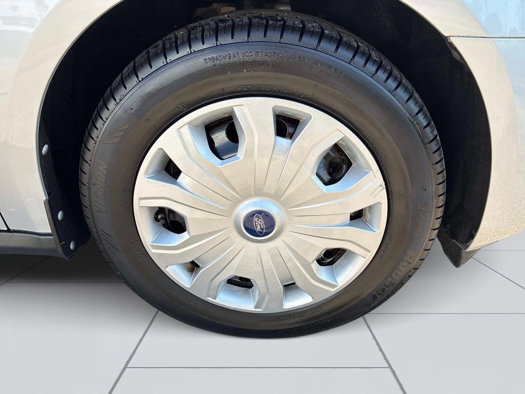 Used 2021 Ford Transit Connect XLT FWD image 9