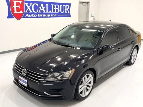 Used 2019 Volkswagen Passat 2.0T Wolfsburg w/ Wheels & Sunroof Package FWD image 46