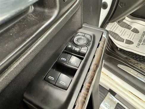 Used 2021 GMC Sierra 3500 Denali w/ Denali Ultimate Package AWD/4WD image 11