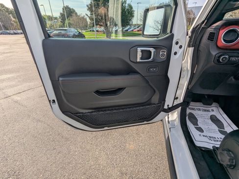 Certified 2022 Jeep Wrangler Unlimited Rubicon w/ Steel Bumper Group image 16