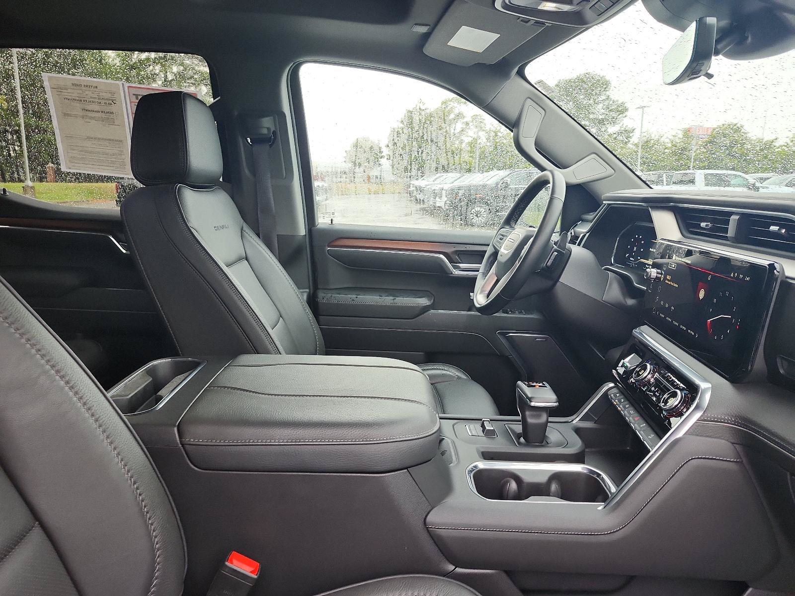 Certified 2025 GMC Sierra 1500 Denali w/ Denali Reserve Package AWD/4WD image 9