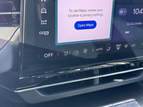 New 2025 Lincoln Nautilus Premier w/ Equipment Group 102A image 22