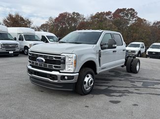 New 2026 Ford F350 XL w/ XL Chrome Package video 2