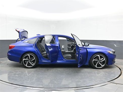 Used 2018 Honda Accord Sport image 49