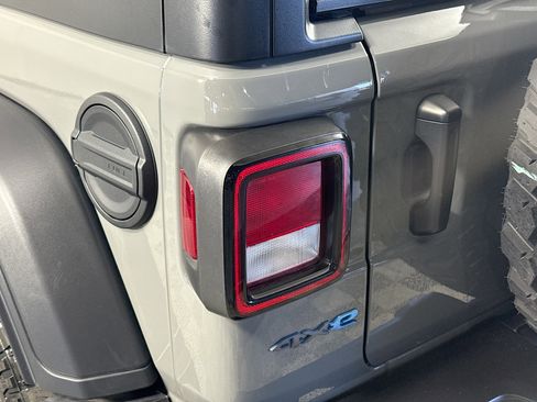 Used 2023 Jeep Wrangler Unlimited w/ Cold Weather Group image 36