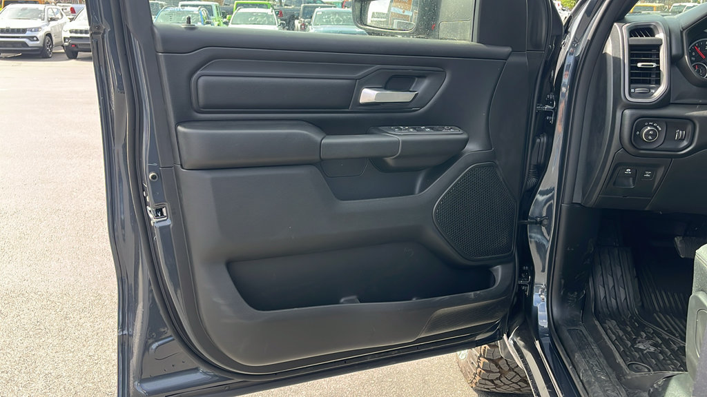 New 2026 RAM 1500 Warlock AWD/4WD image 9