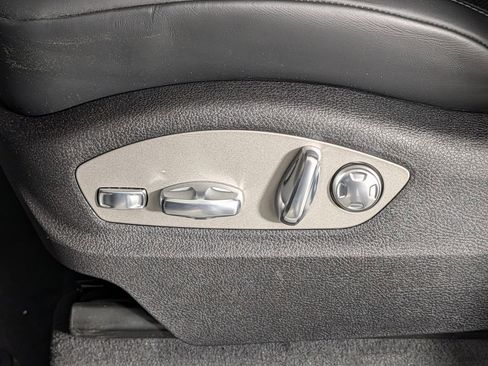 New 2026 Porsche Macan image 29