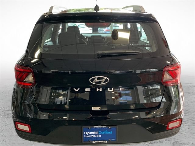 Certified 2026 Hyundai Venue SEL FWD image 4