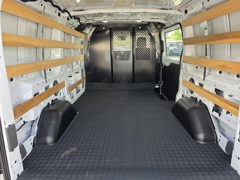 Used 2024 Ford Transit 250 Low Roof w/ Exterior Upgrade Package image 8