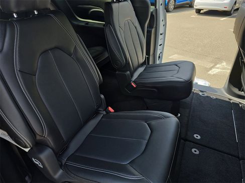 New 2026 Chrysler Voyager LX image 11