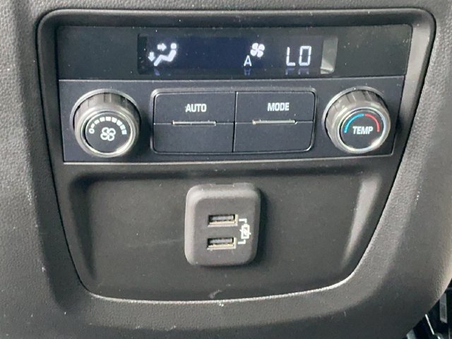 Used 2021 Buick Enclave Essence FWD image 18
