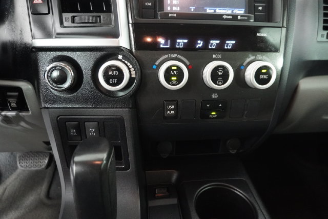 Used 2019 Toyota Sequoia SR5 AWD/4WD image 29