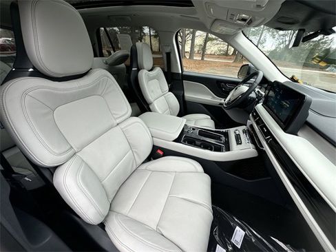 New 2026 Lincoln Aviator Reserve image 27