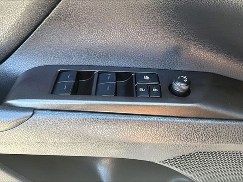 Used 2024 Toyota Camry SE FWD image 33