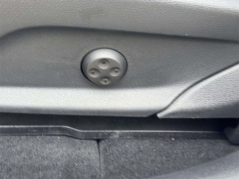 Used 2018 Mercedes-Benz GLC 43 AMG 4MATIC image 15