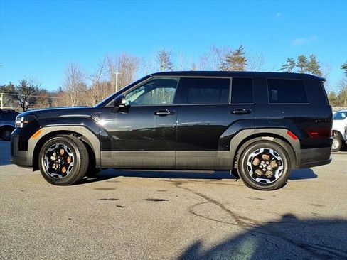 Used 2025 Hyundai Santa Fe SE image 2