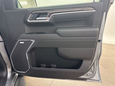 New 2026 Chevrolet Silverado 1500 LTZ w/ LTZ Premium Package image 17