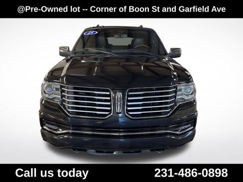 Used 2015 Lincoln Navigator 4WD image 8