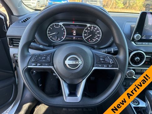 Used 2024 Nissan Sentra SV image 15