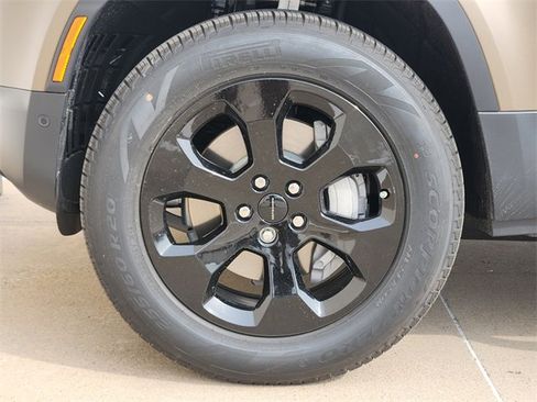 New 2026 Land Rover Defender 110 S image 7