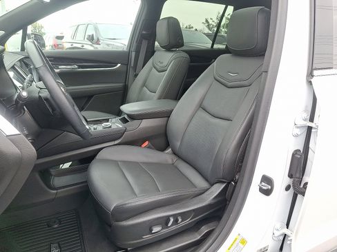 Certified 2023 Cadillac XT6 Premium Luxury w/ Technology Package image 16