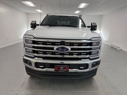 Used 2024 Ford F250 Lariat w/ Lariat Ultimate Package image 2